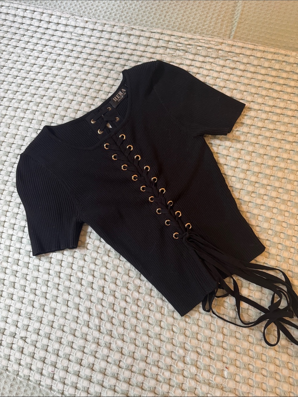NWOT Black Ribbed Lace-Up Short Sleeve Crop Top